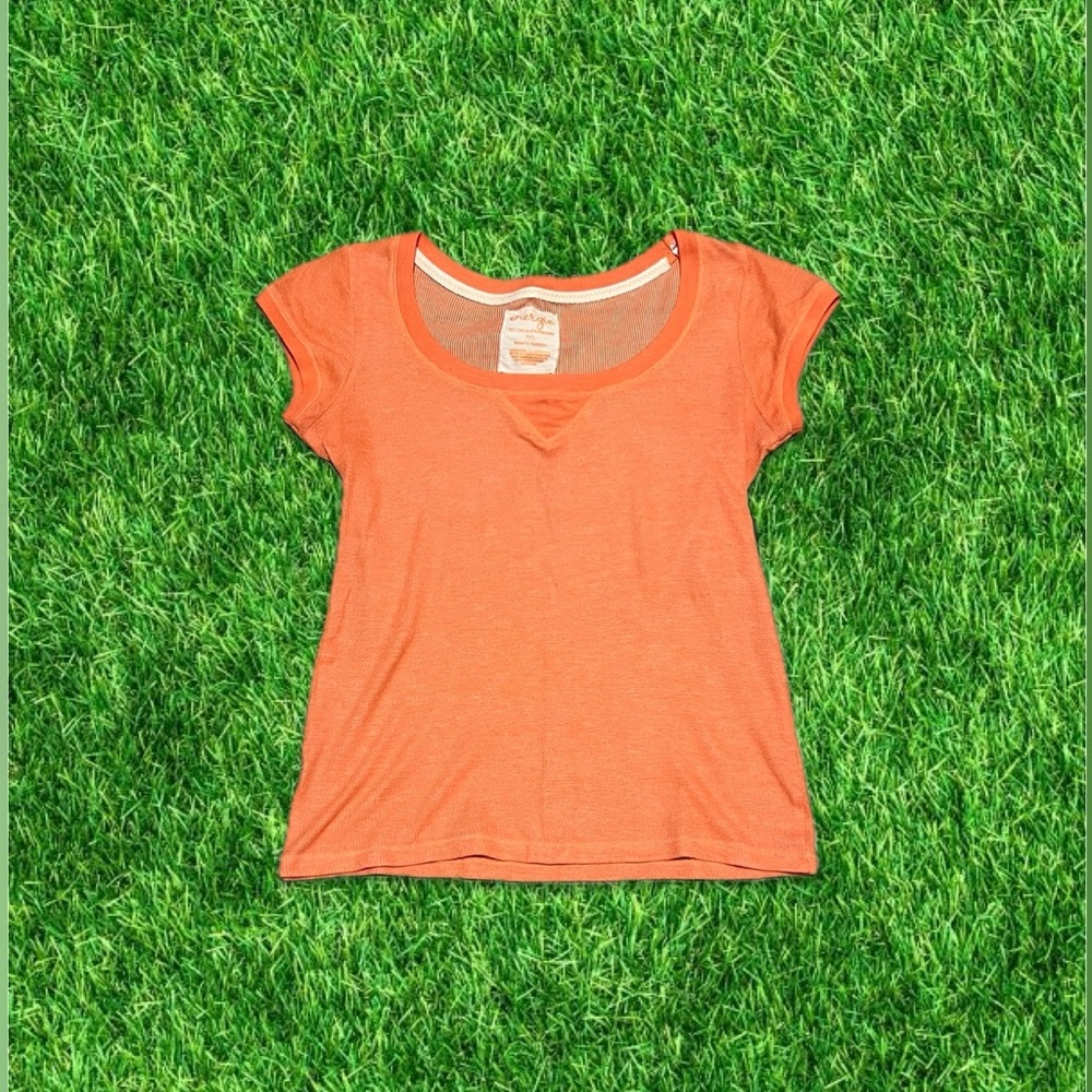 vtg y2k energie baby tee
